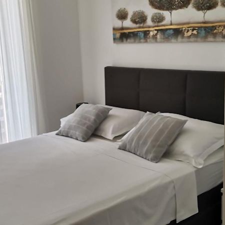 Apartmani Vera Primošten Exterior foto