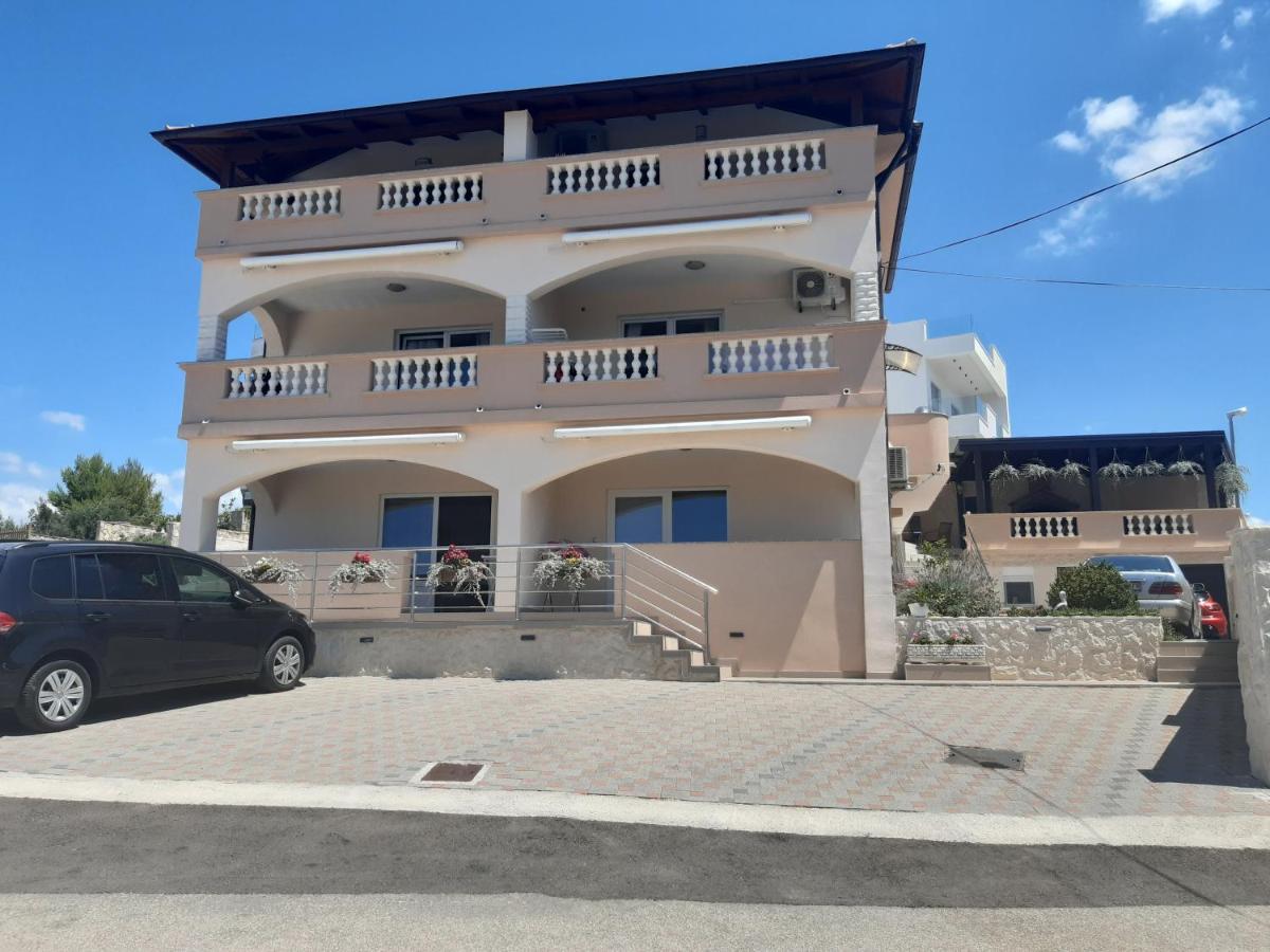 Apartmani Vera Primošten Exterior foto