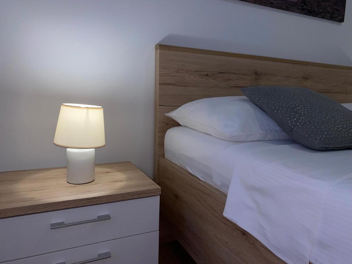 Apartmani Vera Primošten Exterior foto