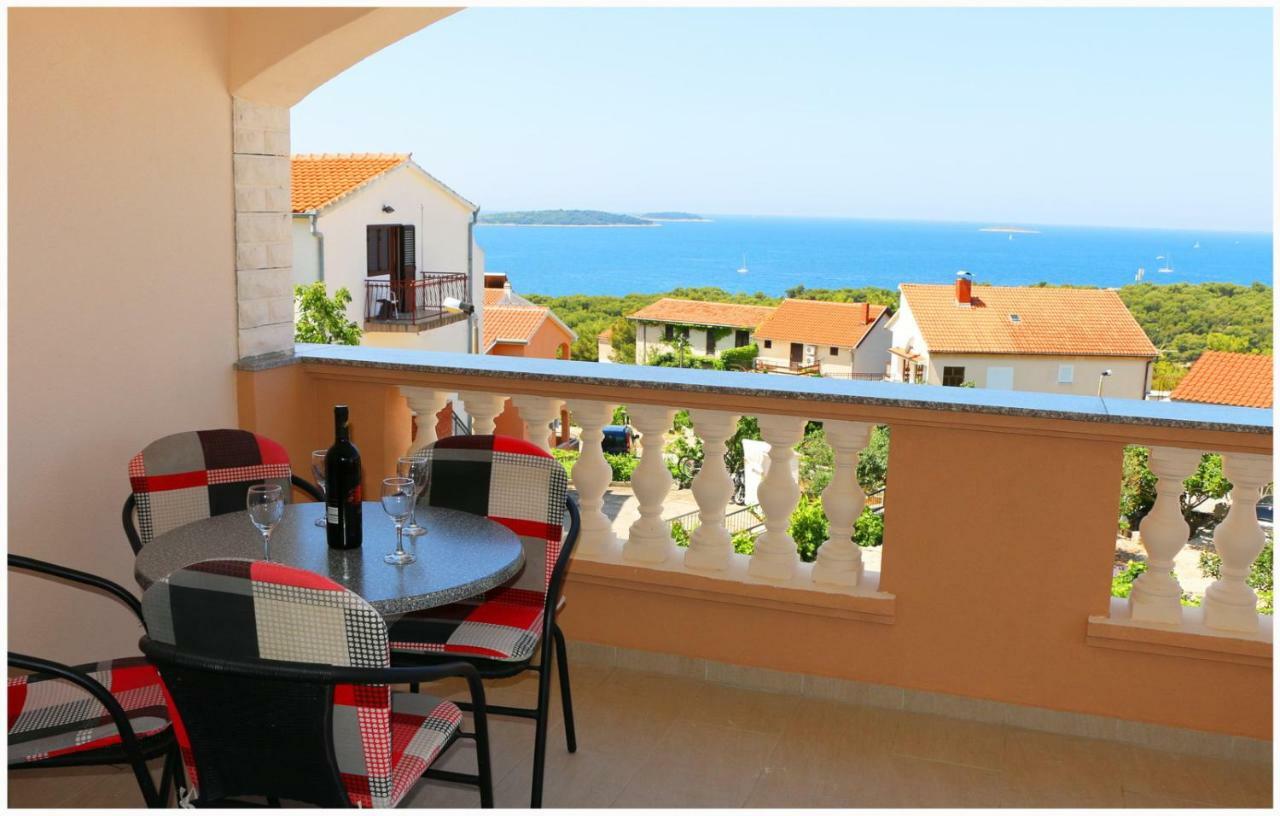 Apartmani Vera Primošten Exterior foto