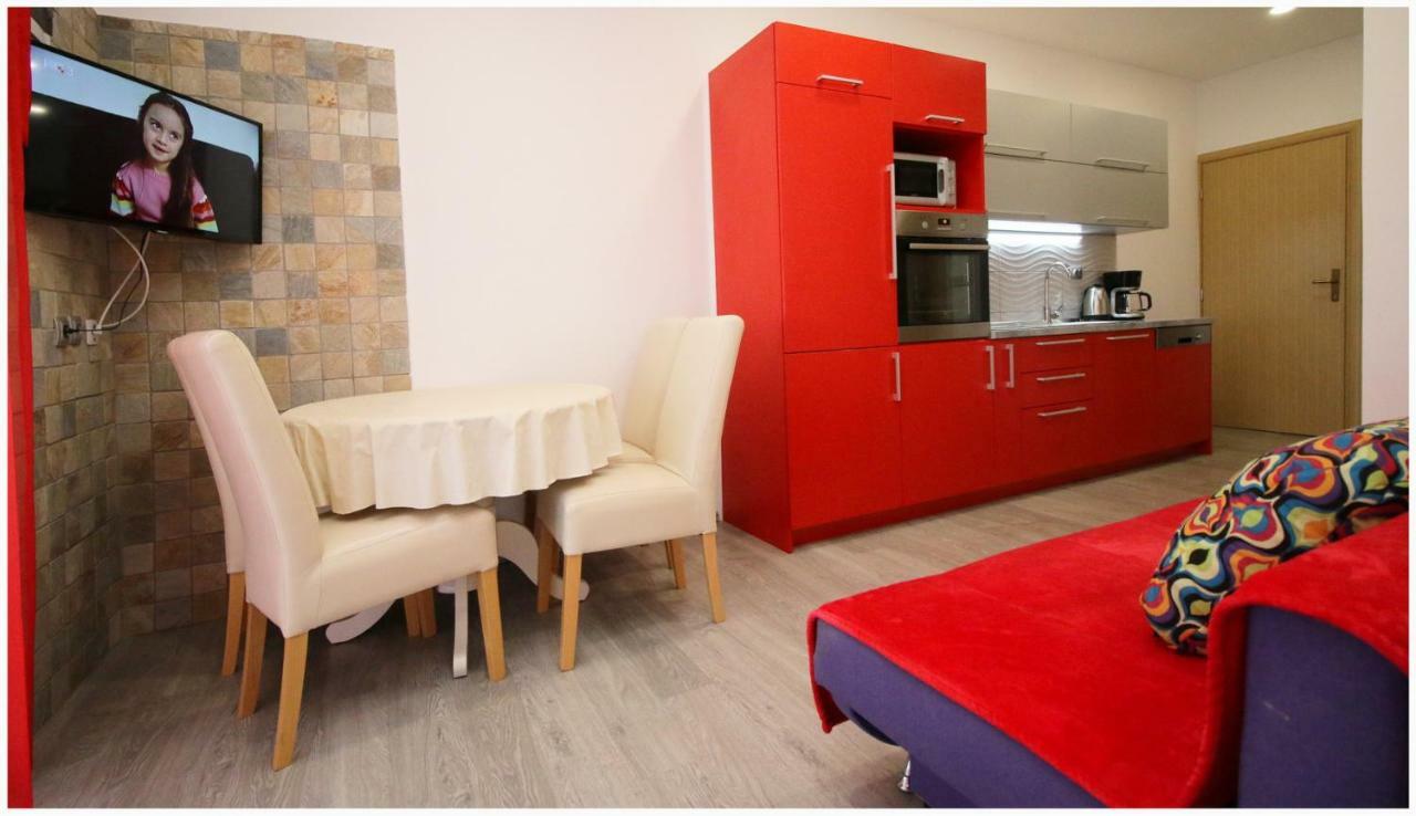 Apartmani Vera Primošten Exterior foto